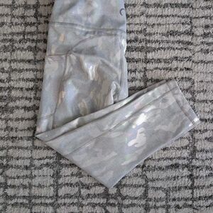 ZYIA Activewear with Black and Gray Pattern